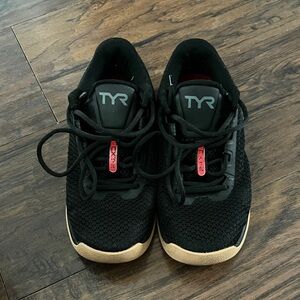 TYR Black and Gum CXT-2 Trainers